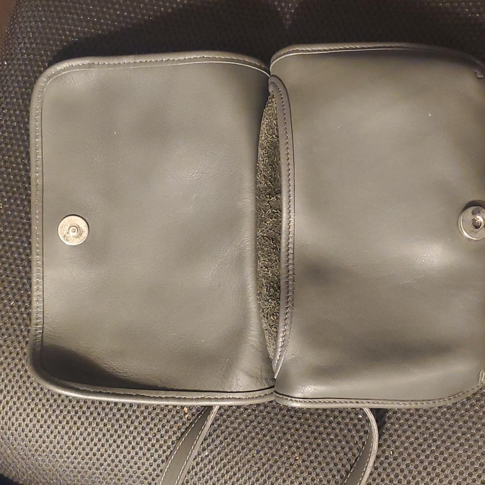 Handbag - Picture 6 of 10